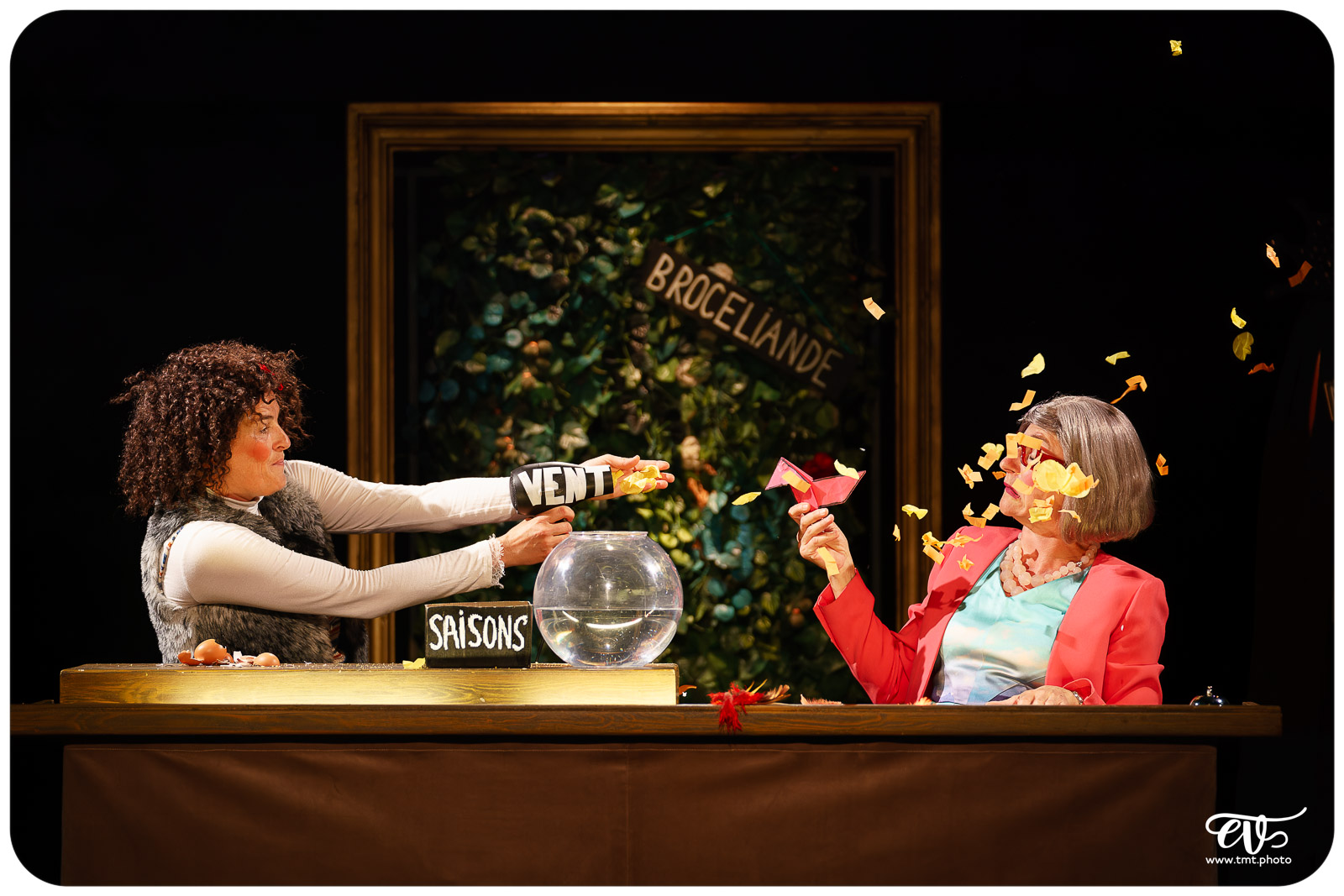 ON VOUS RACONTE DES HISTOIRES (CIE DU DÉTOUR)